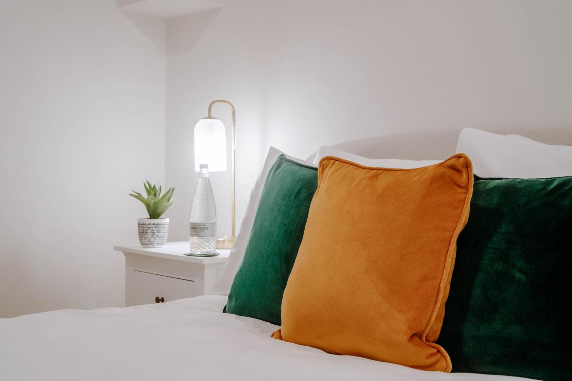 Mayfield Three - Central Harrogate Apartment エクステリア 写真